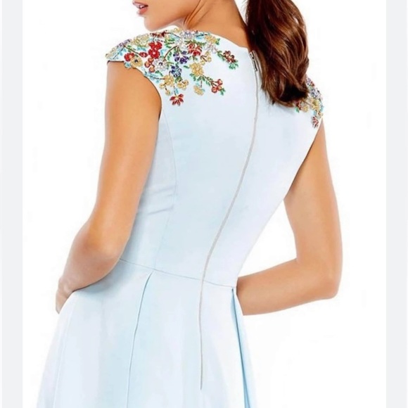 Mac Duggal beaded shoulders crepe long dress, sz 14,new, no missing beads - Picture 6 of 7